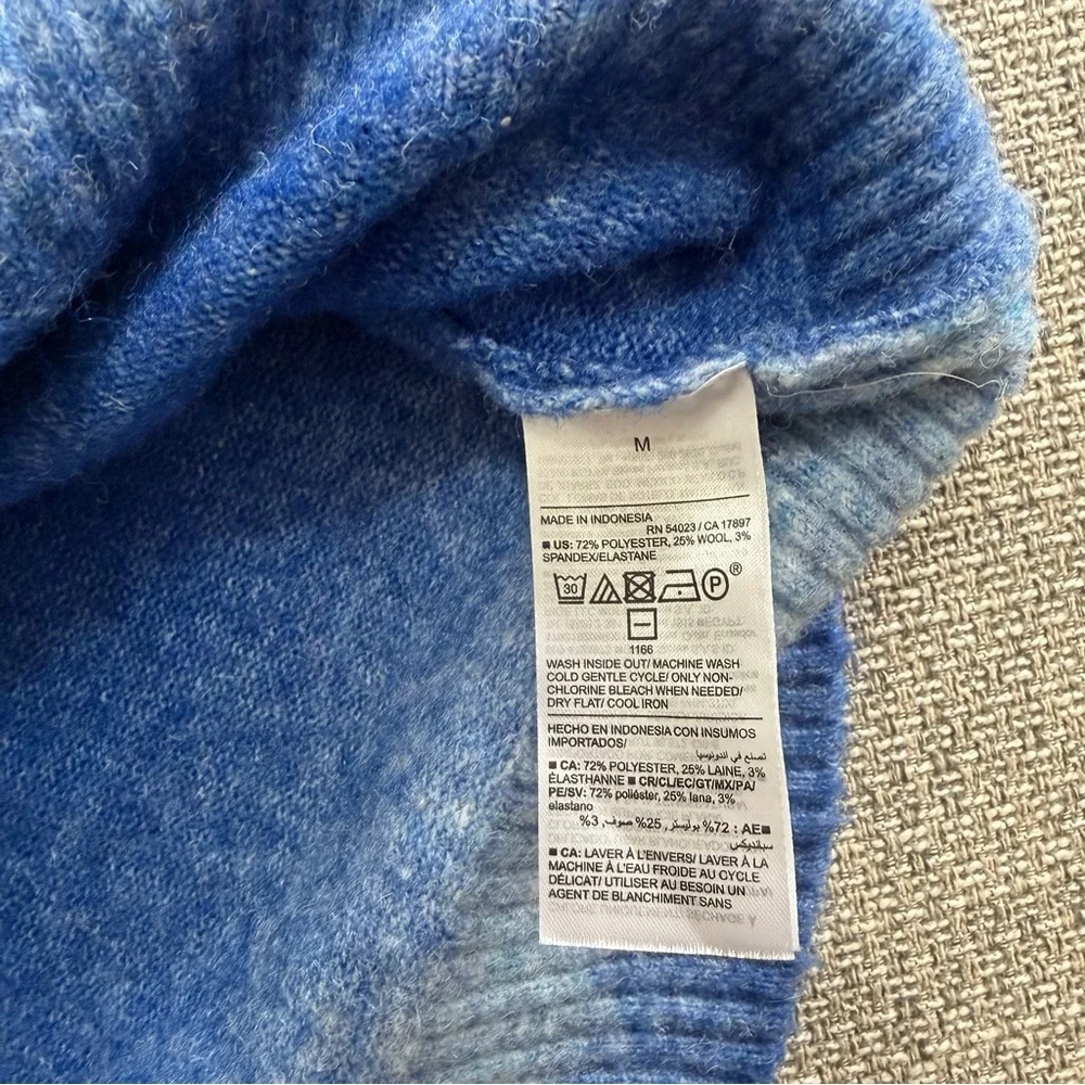 Old Navy Blue Ombre Crewneck Sweater - Picture 6 of 8